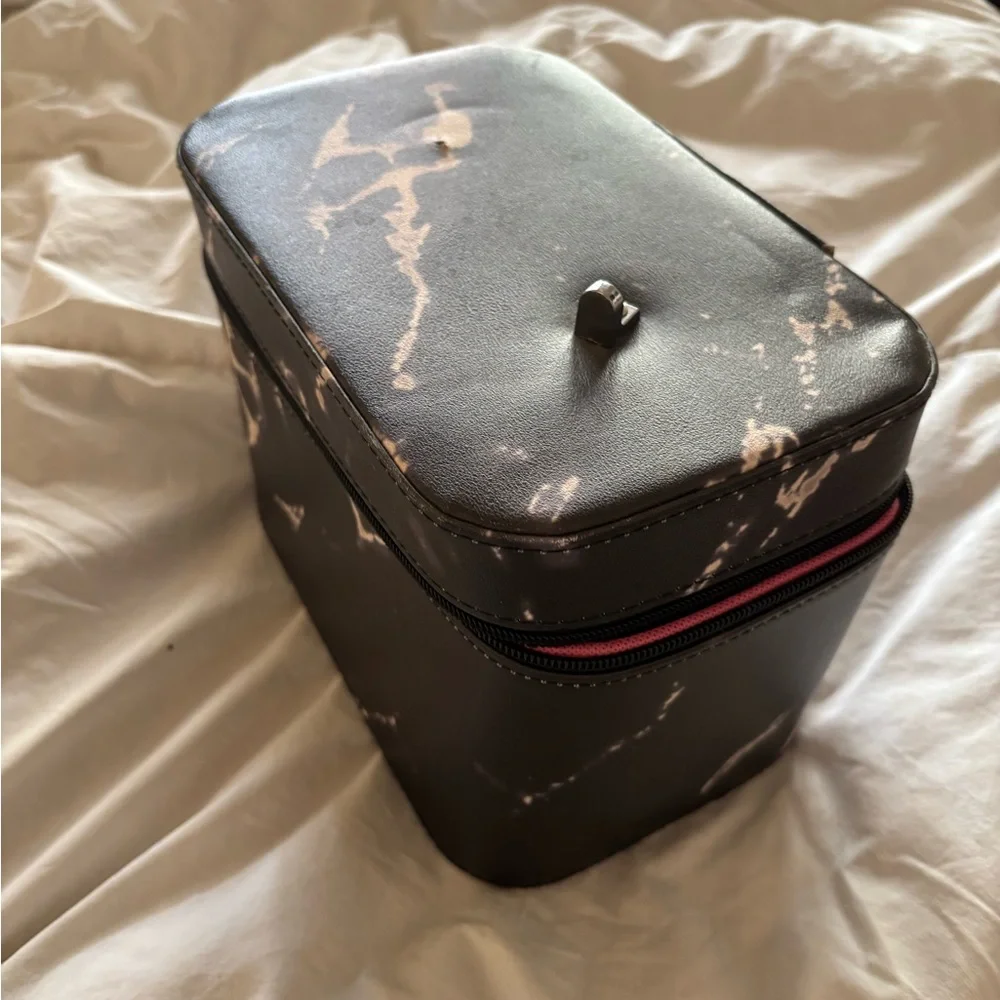 TjMaxx makeup travel case